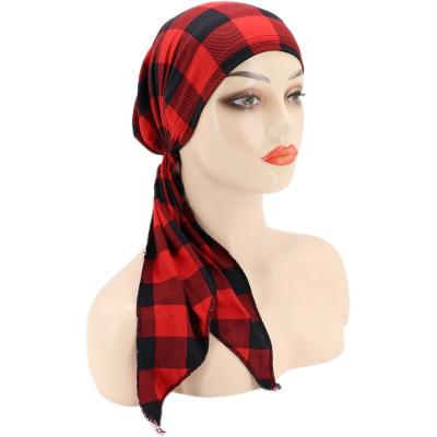 Cina Woman Satin Boho Buffalo Plaid Hair Head Chemo Cancer Sleep Skullies Beanies Turban in vendita