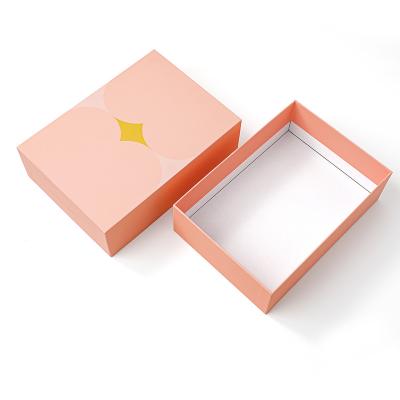 China Recycled Materials Custom Clothing Lid And Base Cardboard Shoe Box For Gift for sale