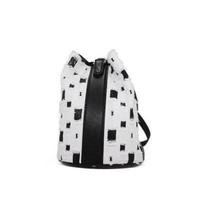 China Fashion Manufacturing Fashion Denim Leather Handbags Unisex Bucket Bag Fashionable Shoulder Bag for sale