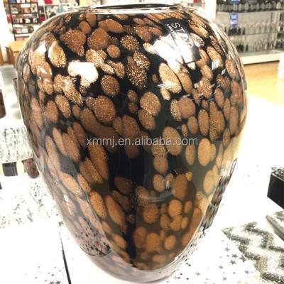 China Color Blown Gold Black Murano Theme Souvenir China Factory Gift / Hand Glass Flower Vase for sale