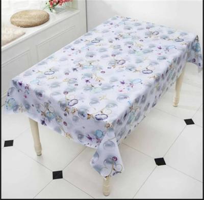 China Clear PVC Rectangle Waterproof Tablecloth Cover Protector 330GSM 0.45mm Thickness Te koop