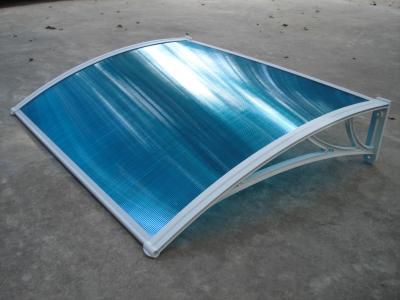 China Canopy de plástico Toldo de ventana de policarbonato con hoja de PC azul Vela de acabado Toldo de soporte en venta