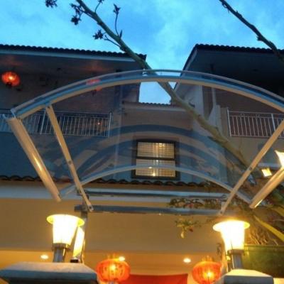 China Rainbow Polycarbonate Canopy voor venster Te koop