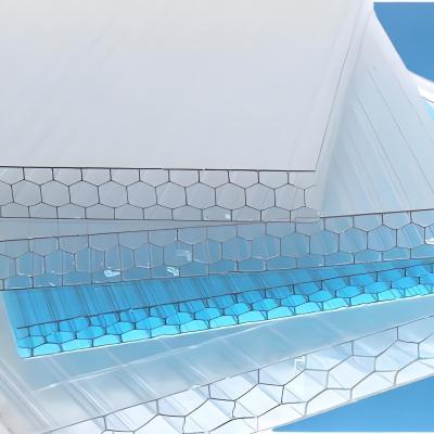 Κίνα Φαρμακευτική τιμή 2.1m*5.8m μέγεθος 10mm Honeycomb Polycarbonate Sheet Superior Diffusion Light και θερμική μόνωση για σχεδιασμό και κατασκευή προς πώληση