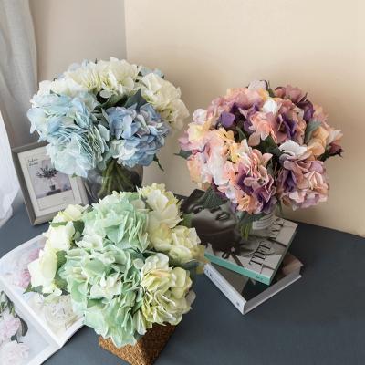 China DY1-554A Hydrangea Spray Flower Eco-friendly Artificial Silk Bride Hands Day Wedding Decor for sale