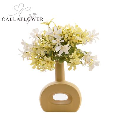 China Wholesale New Modern Artificial Flower Magnolia Bouquet MW66788 Wedding Gift Decoration for sale