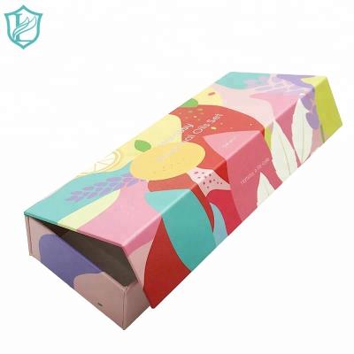 China Paper Gift Box Hard Cardboard Custom Gift Packing Magnetic Closure Gift Attar Paper Box for sale