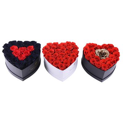 China 100% real natural rose living room decoration custom flower heart dining preserved roses in heart shaped box for sale