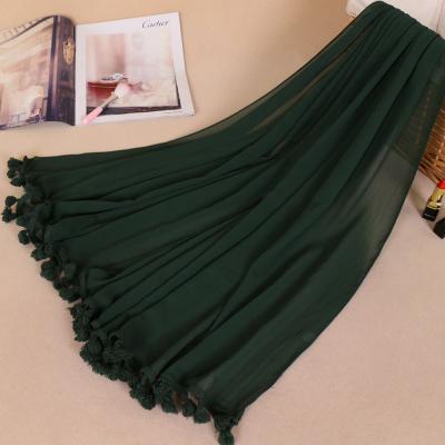 China Instant Breathable Top Selling Muslim Women Pleated Scarf Shawl Long Tassel Pearl Chiffon Hijab for sale