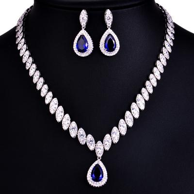 China Dubai Jewelry Necklace Fashion Wedding Romantic Bridal Pendant Chain Accessories Water Drop Necklace Jewelry Set for sale