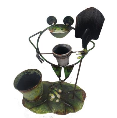 China CLASSIC wholesale animal shape flower pot metal animals frog with pots flower pot for balcony for sale