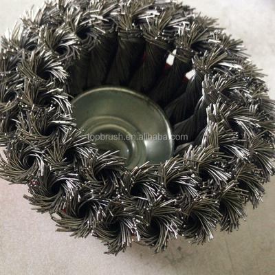 China Cleaning Factory Wholesale Double Layer Angle Grinder Crimped Metal Wire Brass Coated Stainless Steel Nut Twisted M14 Thread Cup Brush for sale