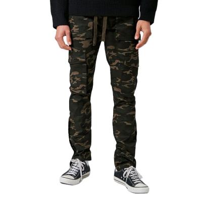 China Anti-Wrinkle Classic 100% Cotton Mens Camouflage Snap-Button Cargo Pants for sale