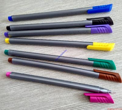 China 18 colors triangular Plastic Fineliner Pen,art Drawing pen,triangular fineliner pen for sale