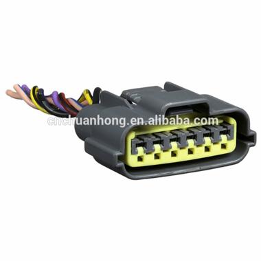 China SR20 Distributor / Igniter Automotive Power 6 Pin Connector Wire Harness for sale