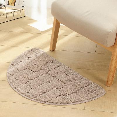 China Sustainable Living Room Bedroom Microfiber Soft Carpet Mat Chenille Door Mat for sale