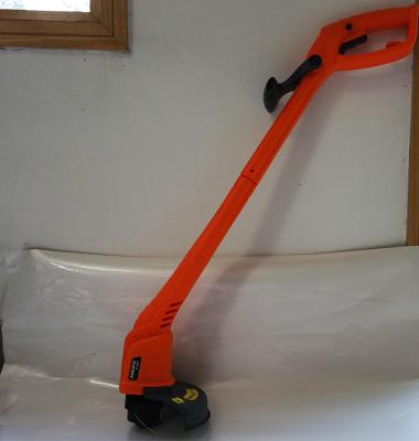 China Anti-Skid Garden Tool Cutter Lawn Grass Trimmer for sale