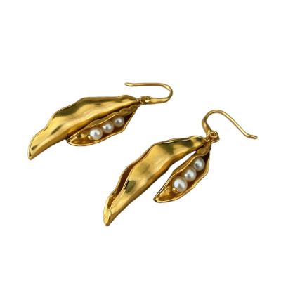 China Vintage Gold Brass Pea Pod Freshwater Pearl Earring Drop Earrings for sale