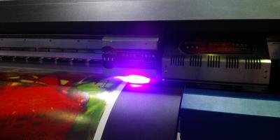 China Digital UV LED Inkjet Printer Wide Format for leather / PU / Wall Paper for sale