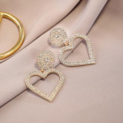 China Fashion TRENDY Korean Gold Plated Big Heart Drop Earrings Bling Elegant Diamond Statement Earrings For Women for sale