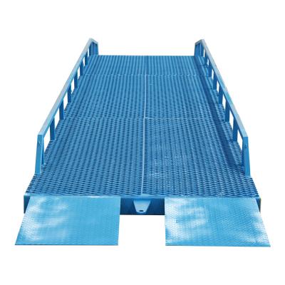 中国 Qiyun Factory Outlet Approved Mobile Loading Dock Ramp Used For Container Loading And Unloading 販売のため