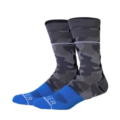 China Sports Antibacterial Custom Compression Terry Camouflage Pattern Selective Quick Dry Jacquard Knit Socks Men for sale