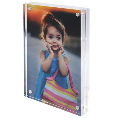 China Hot Selling Custom Clear 4x6 Magnetic Clear Picture Frame Acrylic Photo Frame With Magnet for sale