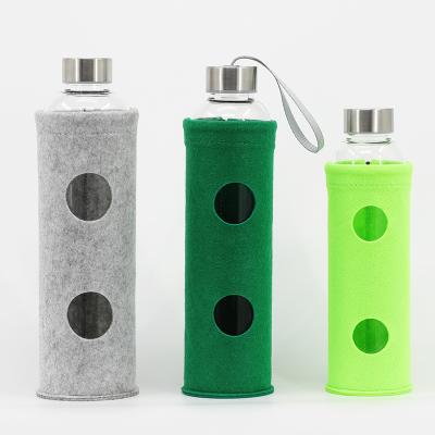 China 750ml 25oz Weather Sustainable Wholesale Brand Custom Colored Logo Sport Glass Water Bottle With Colorful Felt Fabric Neoprene Sleeve for sale