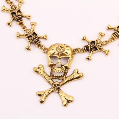 China Wholesale new alloy 2021 trendy hiphop Halloween gift antique gold plated pirate design human skeleton head necklace for party for sale