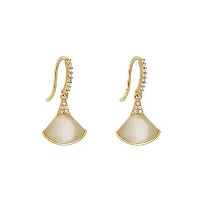 China Fashion new style simple opal the propeller-shaped earrings female Korean temperament niche design sense shell earrings female for sale