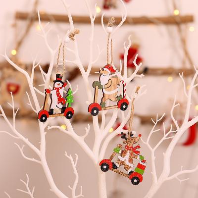 China Creative Wooden Santa Claus Combination Pendant Wooden Car Christmas Tree Decoration Accessory 2021 Christmas Cartoon Decoration Items for sale