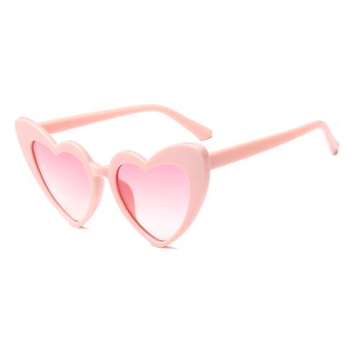 China Trendy Fashion Sunglasses 8805 Fashion PC Woman Heart Sunglasses Pink Shape for sale