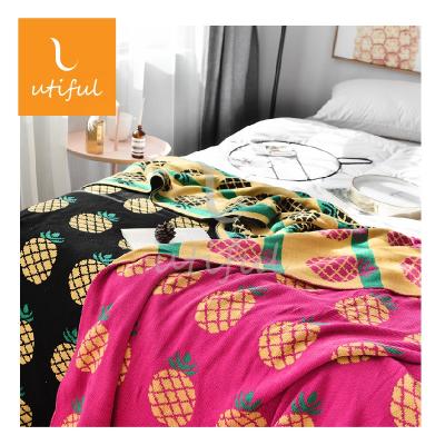 China Hot Selling Fruit Pattern Acrylic Jacquard Anti-pilling And Solid Plain Knitted Throw Blanket For Kids for sale