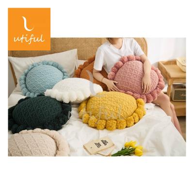 China New Elaborate Sunflower Anti-static Acrylic Solid Design Knitted Cushion For Decoration for sale