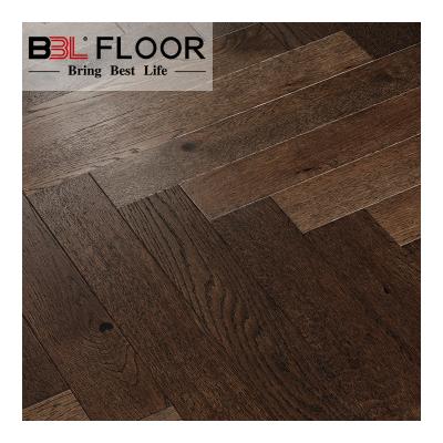 China Jiangsu Lightweight Traditional 12mm Thickness Brushed Oak Barrel Engineered Solid Hardwood Parquet Wood Flooring for sale