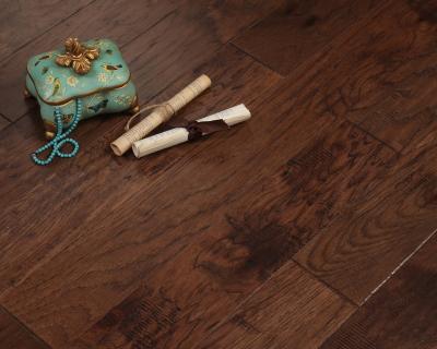 China Traditional Barrel Hickory 12 mm Engineered Hardwood Wood Flooring Flooring for sale