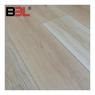 China Contemporary V-Groove With Water Resistance Hdf Paint Wood Flooring Solid Wood Laminate Flooring for sale