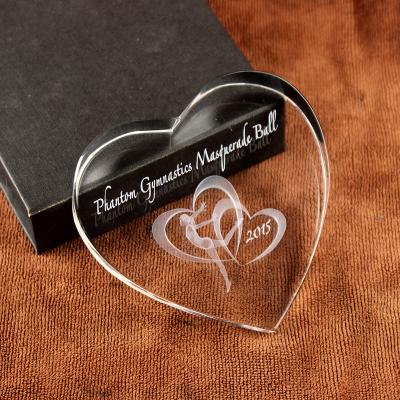 China Europe Trophy Sales Clear Crystal Heart Paperweight Sport Trophy Laser Engraved Custom for sale