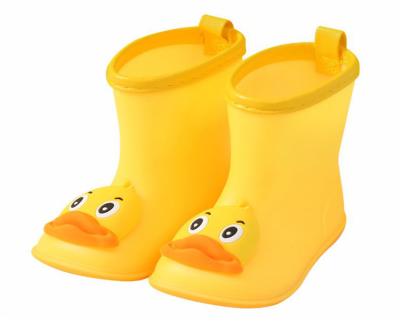 China Fashion Trend Wholesale Fashion Yellow Rubber Rain Boots Waterproof Kids Walking Rain Boot for sale