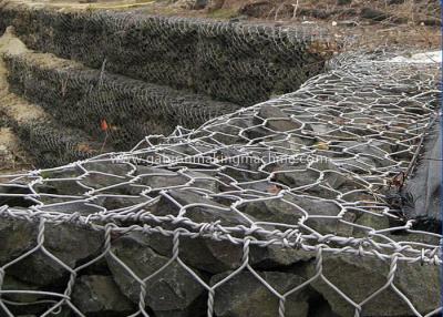 China Sechseckiger Gabions-Kasten-Brücken-Schutz mit heißem eingetauchtem galvanisiertem Draht zu verkaufen