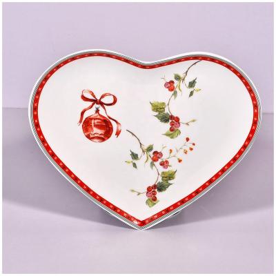 China New Sustainable Bone China Ceramic Christmas Dish With Decal Dish Heart Shape 220mm for sale