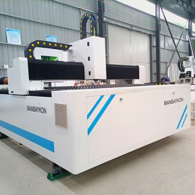 China Good Price Hot Sale 1000w 2000w Stainless Steel Carbon Fiber Laser Cutting Machine CNC Laser Cutting Machine Water Cooled for sale