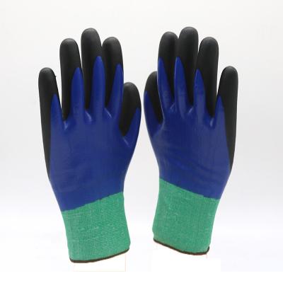 Cina Il calibro della ZM 18 ha tagliato l'olio che resistente i guanti di lavoro resistenti lisciano e Sandy Nitrile Coating Fishing Gloves in vendita