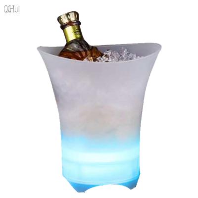 China Qihui Customized Logo 5L LED Wine Cooler Viable Waterproof Ice Bucket Retro Champagne Wine Dinks Beer Bucket For Bars Indoor And Outdoor Ce for sale