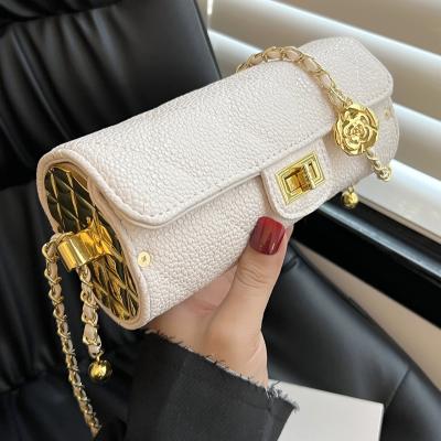 China 2022 waterproof new fashion diamond chain messenger feeling cylinder shoulder bag for sale