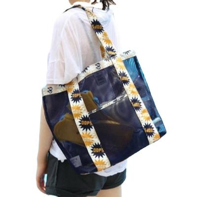 China New 2022 Fashion Wholesale Hot Selling Folding Travel Beach Travel Portable Wash Bag Grid Storage Foldable Bag for sale