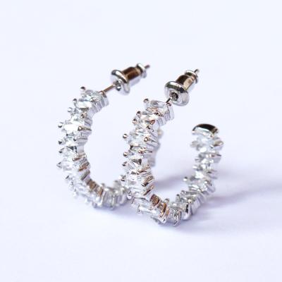 China Trendy Gold Filled Irregularity Zircon Pave Circle Earrings Jewelry for sale