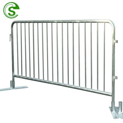 China Easily Assembled Removable Traffic Barricades Construction Barrier Feet Anti-Travel HDPE Safety Road Barricade for sale