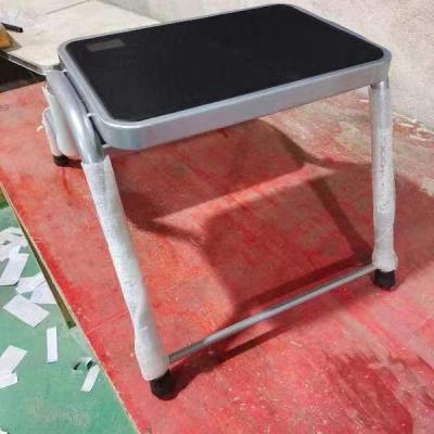 China Traditional steel step ladder for sale