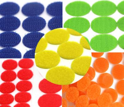 China Diameter 20mm Colors Elastic Sticker Round Coins Tape Pair Self Adhesive Velcroes Dots for sale